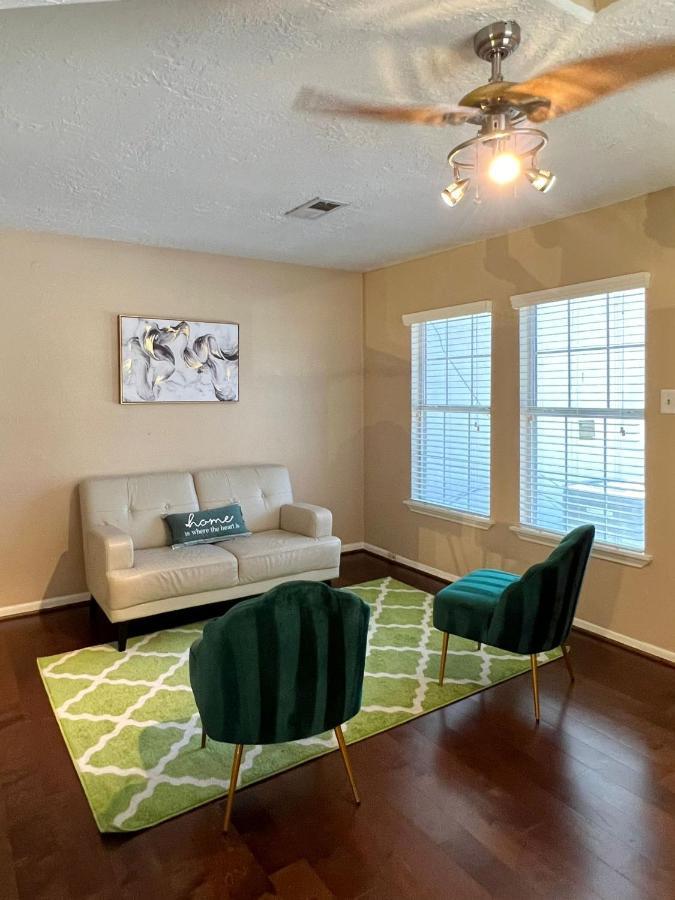 Centrally Located Houston Retreat! Sleeps 8, 10 Min To Downtown, Free Parking Exteriör bild
