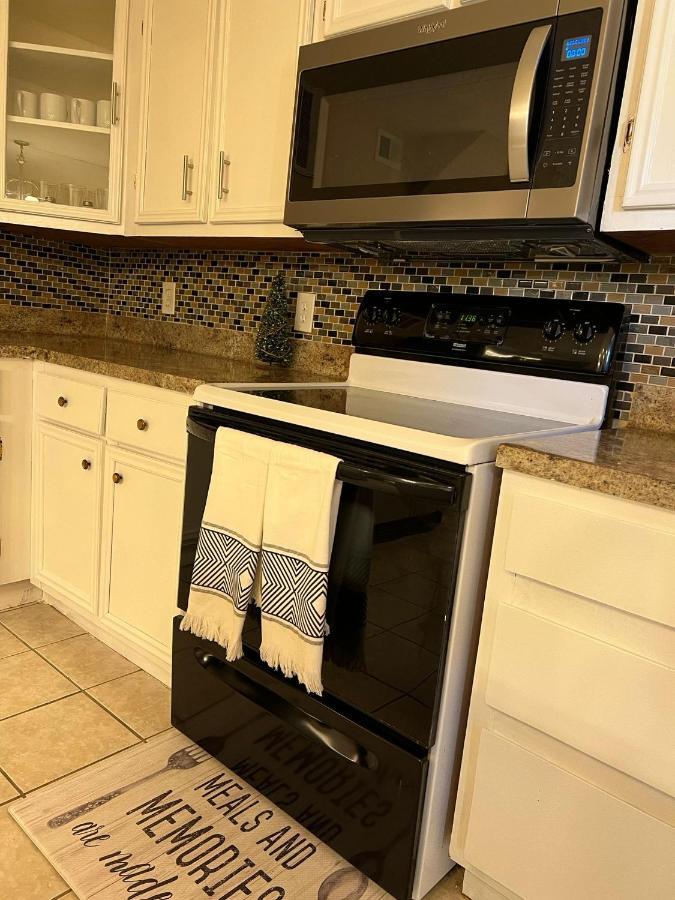 Centrally Located Houston Retreat! Sleeps 8, 10 Min To Downtown, Free Parking Exteriör bild