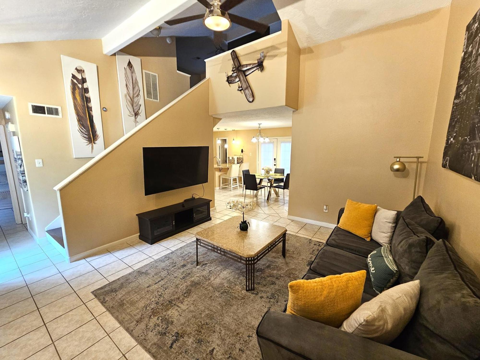 Centrally Located Houston Retreat! Sleeps 8, 10 Min To Downtown, Free Parking Exteriör bild